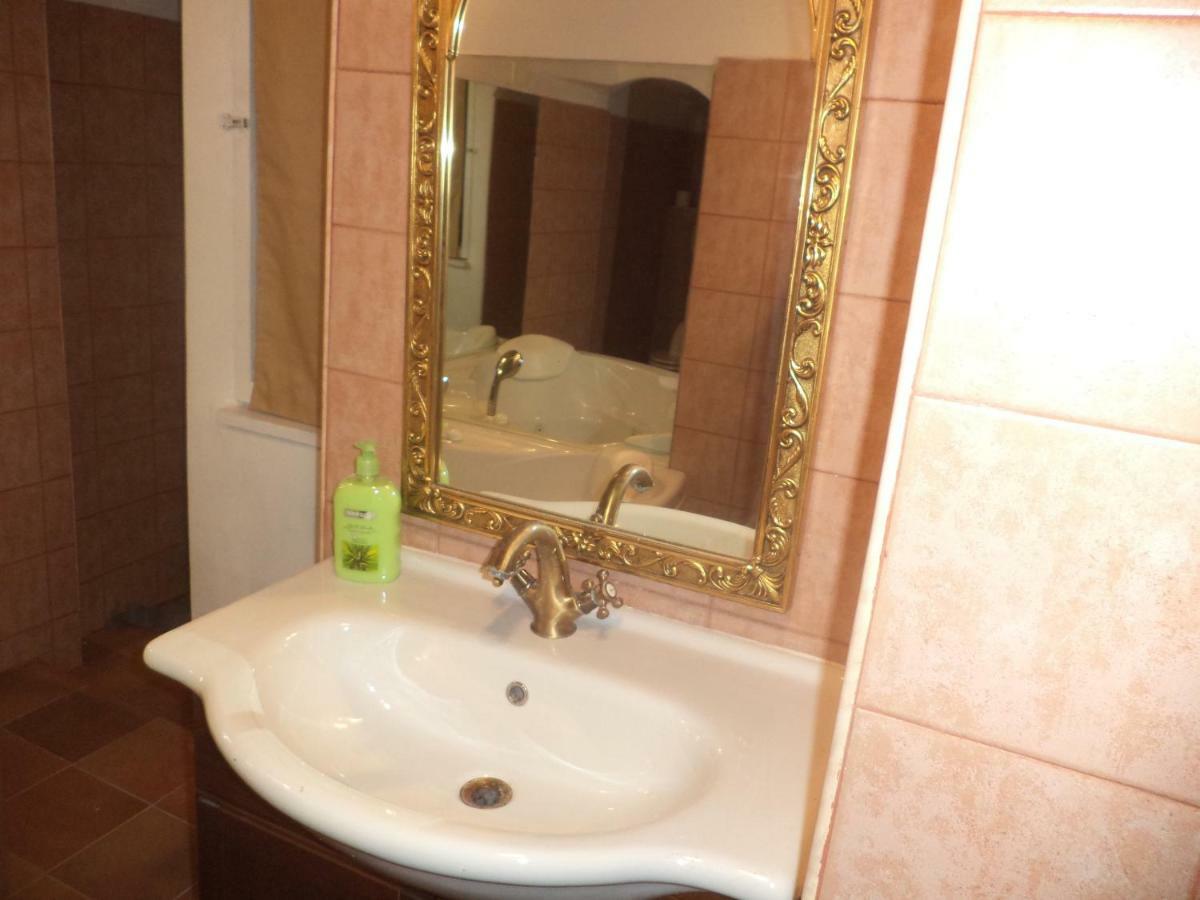 Apartamento Jacuzzi Quo Vadis Roma Exterior foto